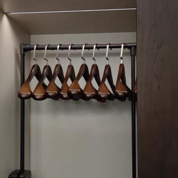 heavy duty wooden hangers