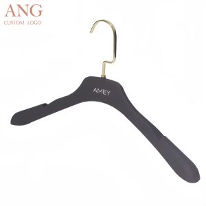 Plastic Shirt Hanger