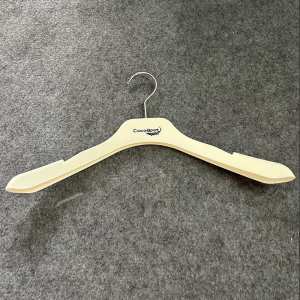 Women's Plastic Hangers