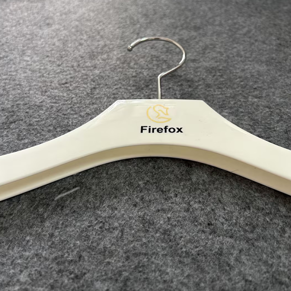 Luxury Plastic Tshirt Hanger