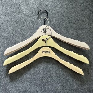 Ladies'Plastic Blouse Hanger