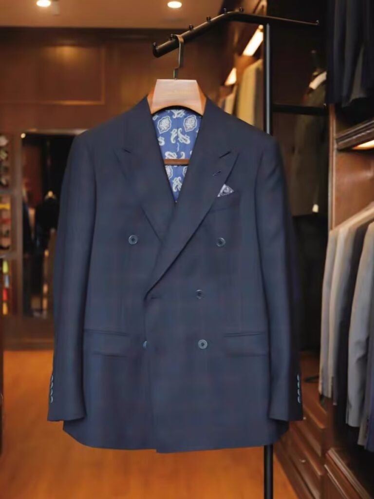 custom wooden suit hangers & wooden jacket hangers